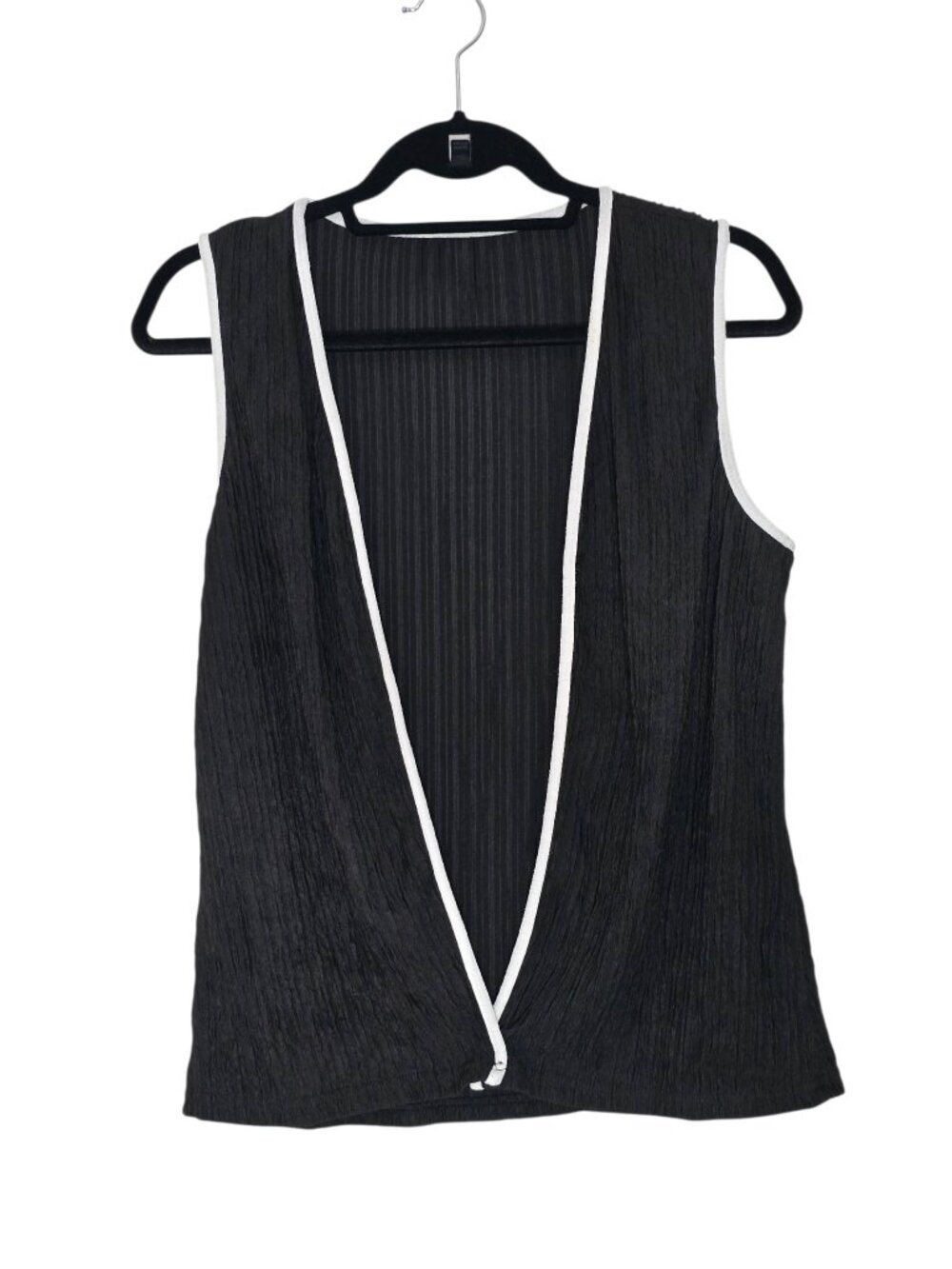 Shein Black w. White Trim Textured Deep V Neck Sleeveless Blouse Top
